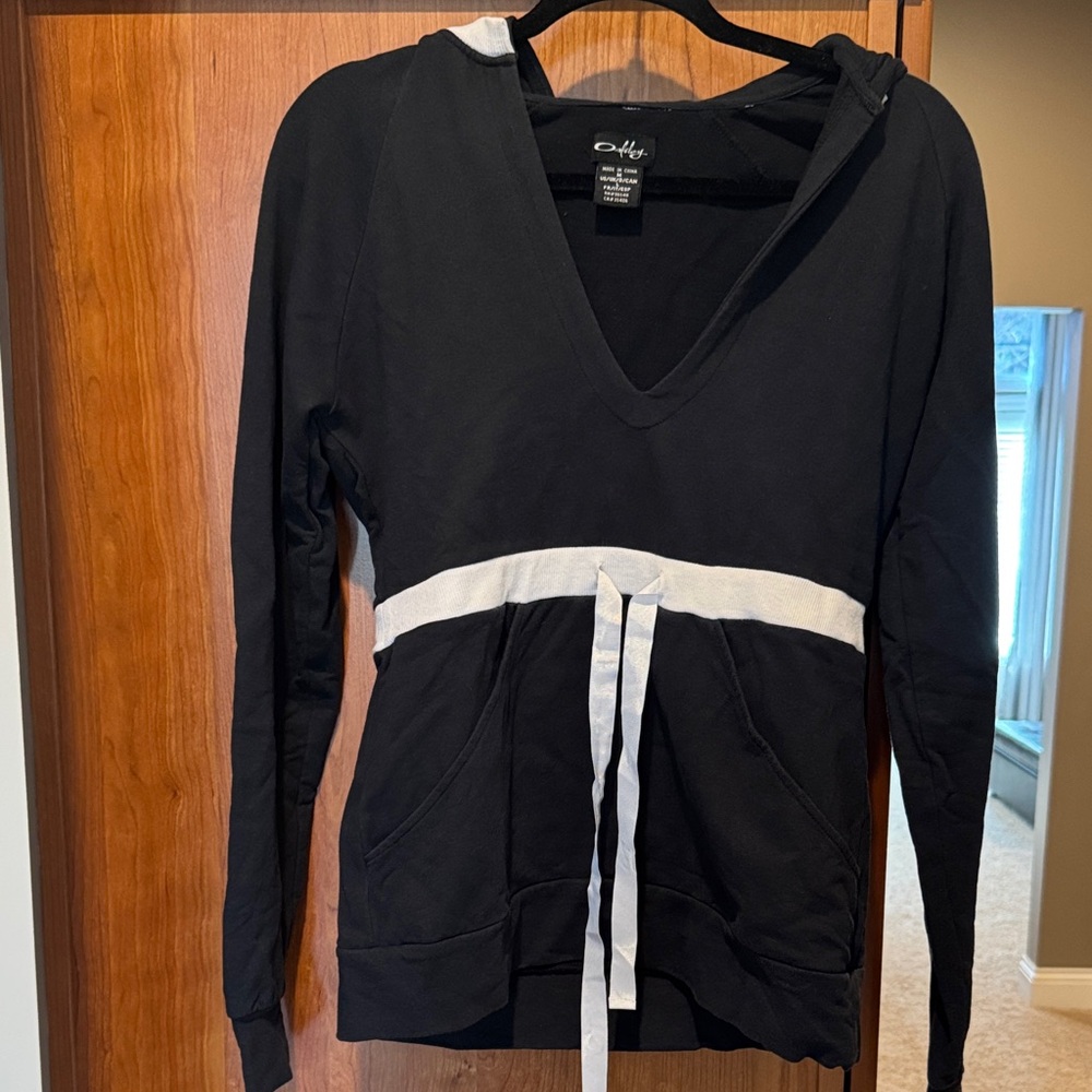 Oakley Black V-Neck Hoodie with White Waistband